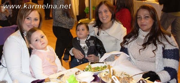 عائلة رامي ومنيرة حمدان تحتفل بالمولودة الجديدة .